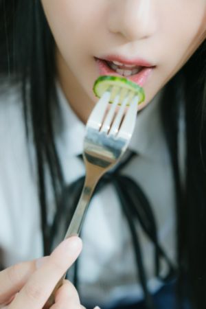 制服丝袜亚洲另类中文_BD国语手机免费观看完整