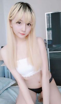 免费吃奶摸下激烈视频在线观看_正片免费观看