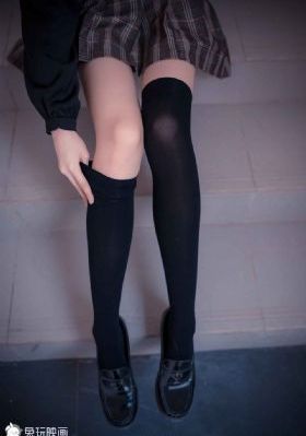 亚洲综合精品视频_720电影完整版在线观看