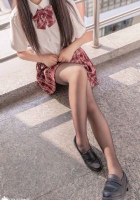 国产日本中文久久_十万网红美女美酱
