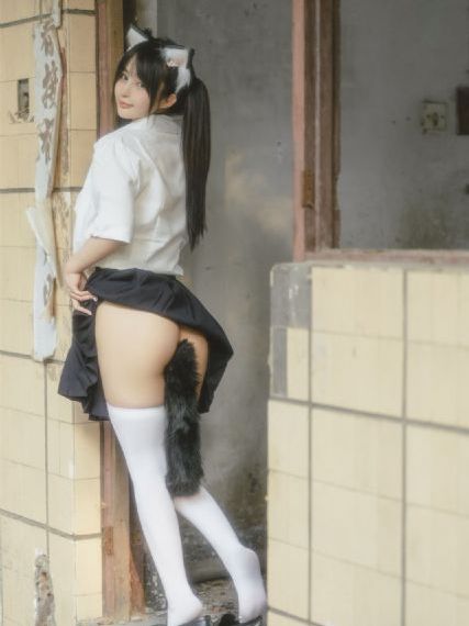 肚脐电影完整版免费播放_剧情片神马在线观看