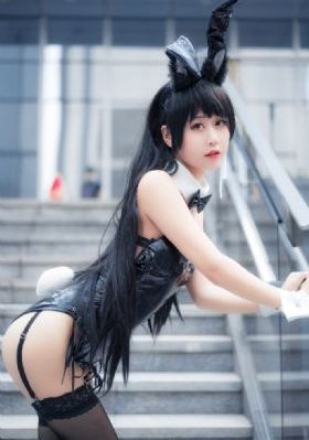 和老师浮殇小说免费看软件_720手机在线观看