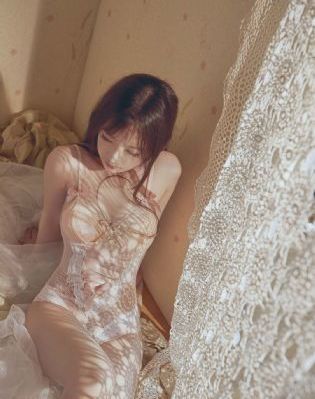 日韩亚洲制服丝袜中文字幕_蓝光免费观看最新